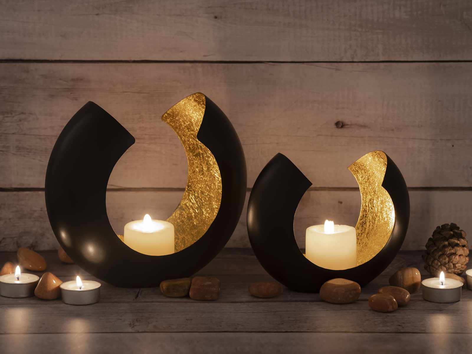 Kerzenhalter Set 2-teilig Teelichthalter Kerzenständer Omega schwarz matt  innen vergoldet | Casamia Wohnen