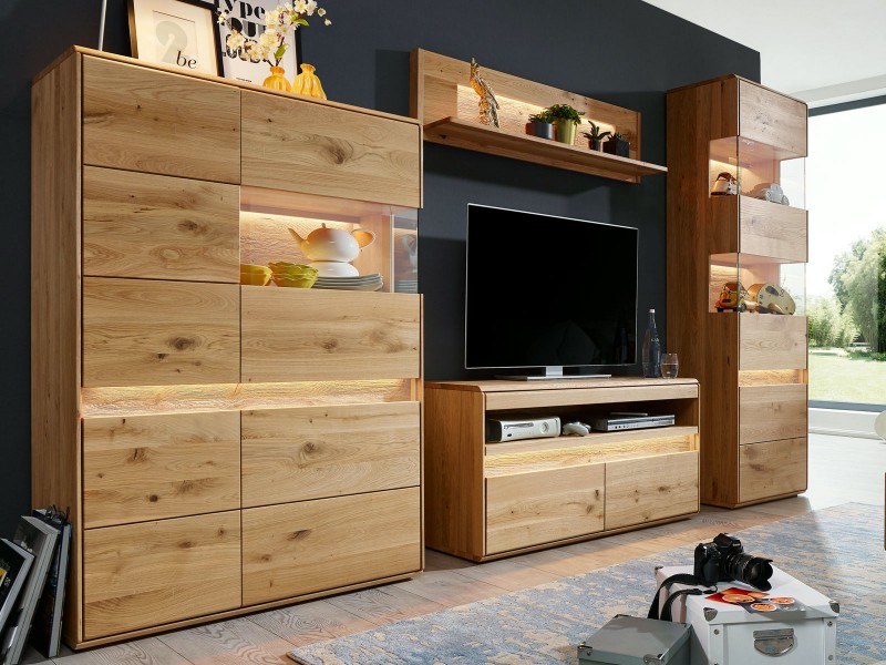 Wohnwand Eiche massiv bestehend aus Vitrine Highboard TV Lowboard und Wandregal hergestellt aus Wildeiche