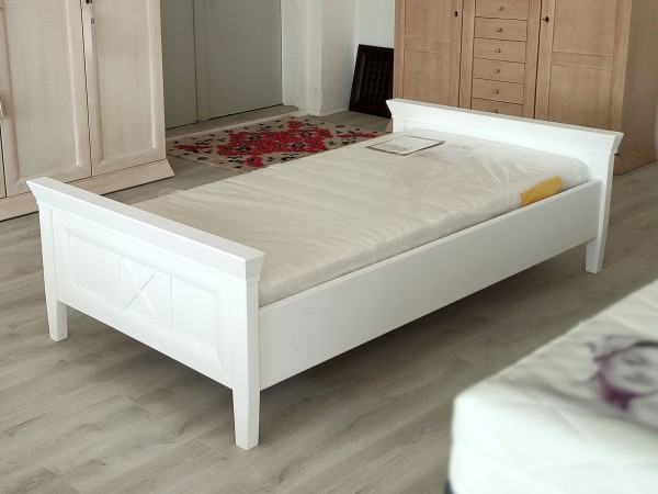 Bett Einzelbett 100 x 200 cm Massivholz Ausstellungsstück Quadro Pinie massiv weiß